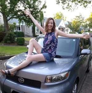 Meet your Posher, Lydia